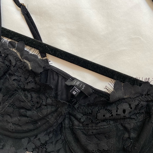 Mendocino Lace Bra Crop Top - Picture 3 of 4